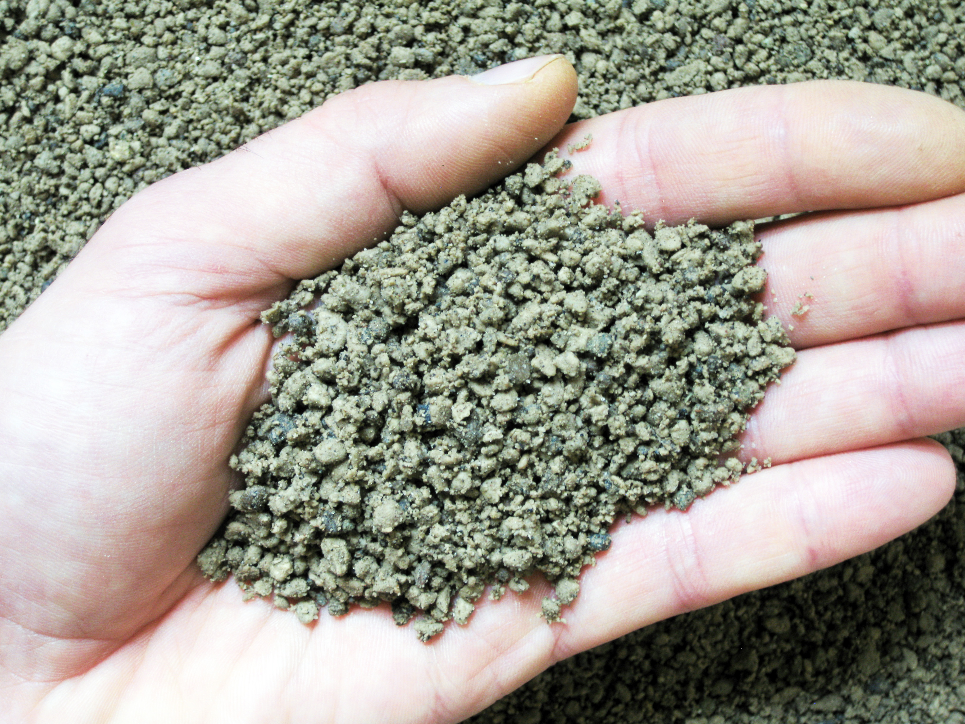 Pomice 2/4 Mm Per Giardinaggio - Sacco Da 34 Kg (50 Litri), Naturale Ed Ecologica - Foto 10